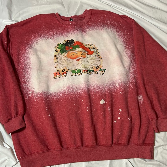Women’s Be Merry Gildan Santa Bleach Sweatshirt 2XL Red - Picture 2 of 13